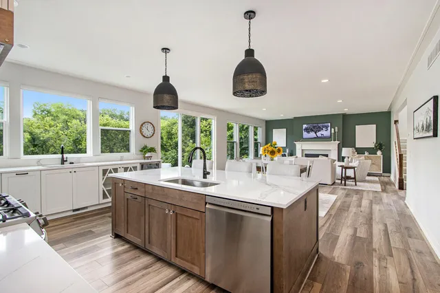 $899,000 | 6520 West Hidden Lake Circle, Richland, MI 49083