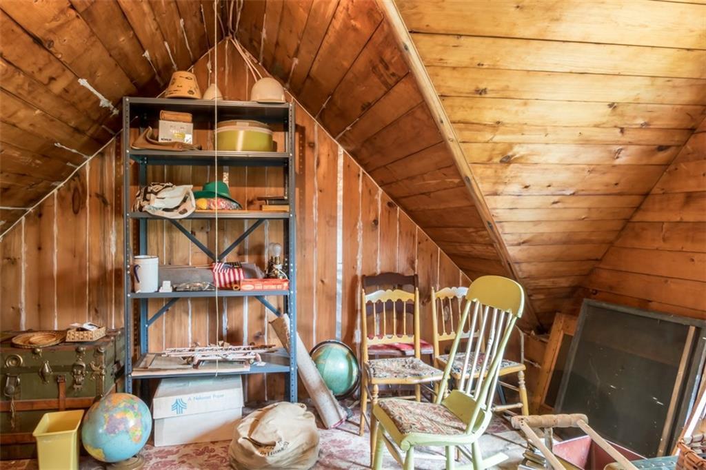 860 5 Islands Road Georgetown, ME 04548 - Photo 23 of 34 Bonus Space on the 2nd floor off the...