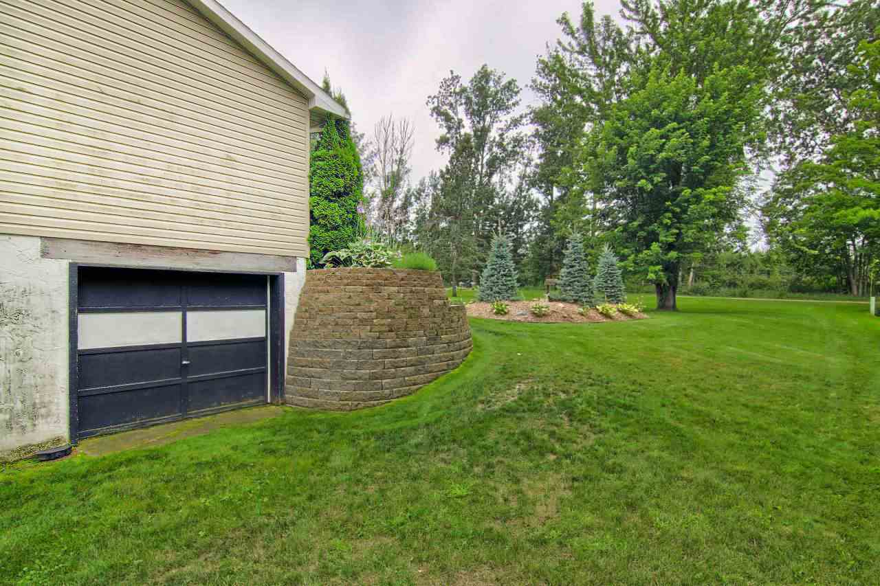 6444 Cook Road Williamsburg, MI 49690 - Photo 28 of 33 1851158-27.JPG