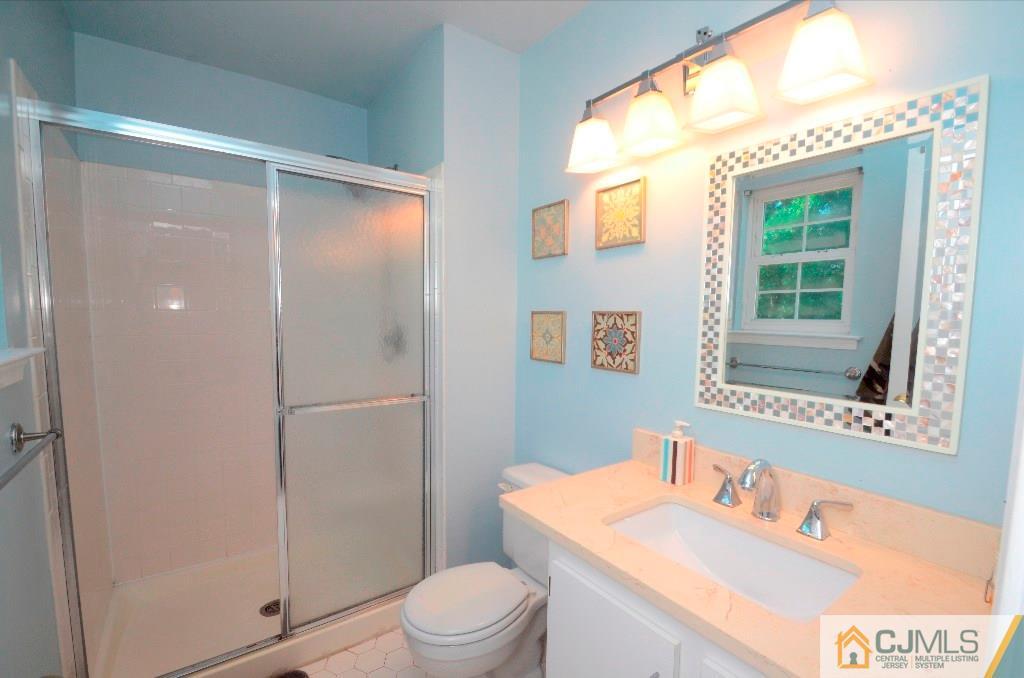 28 Rice Run East Brunswick, NJ 08816 - Photo 13 of 18 Gallery Image 13