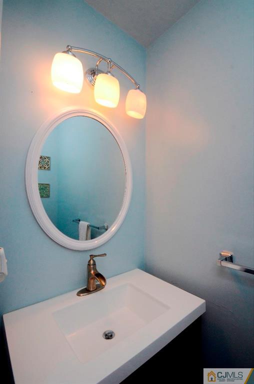 28 Rice Run East Brunswick, NJ 08816 - Photo 10 of 18 Gallery Image 10