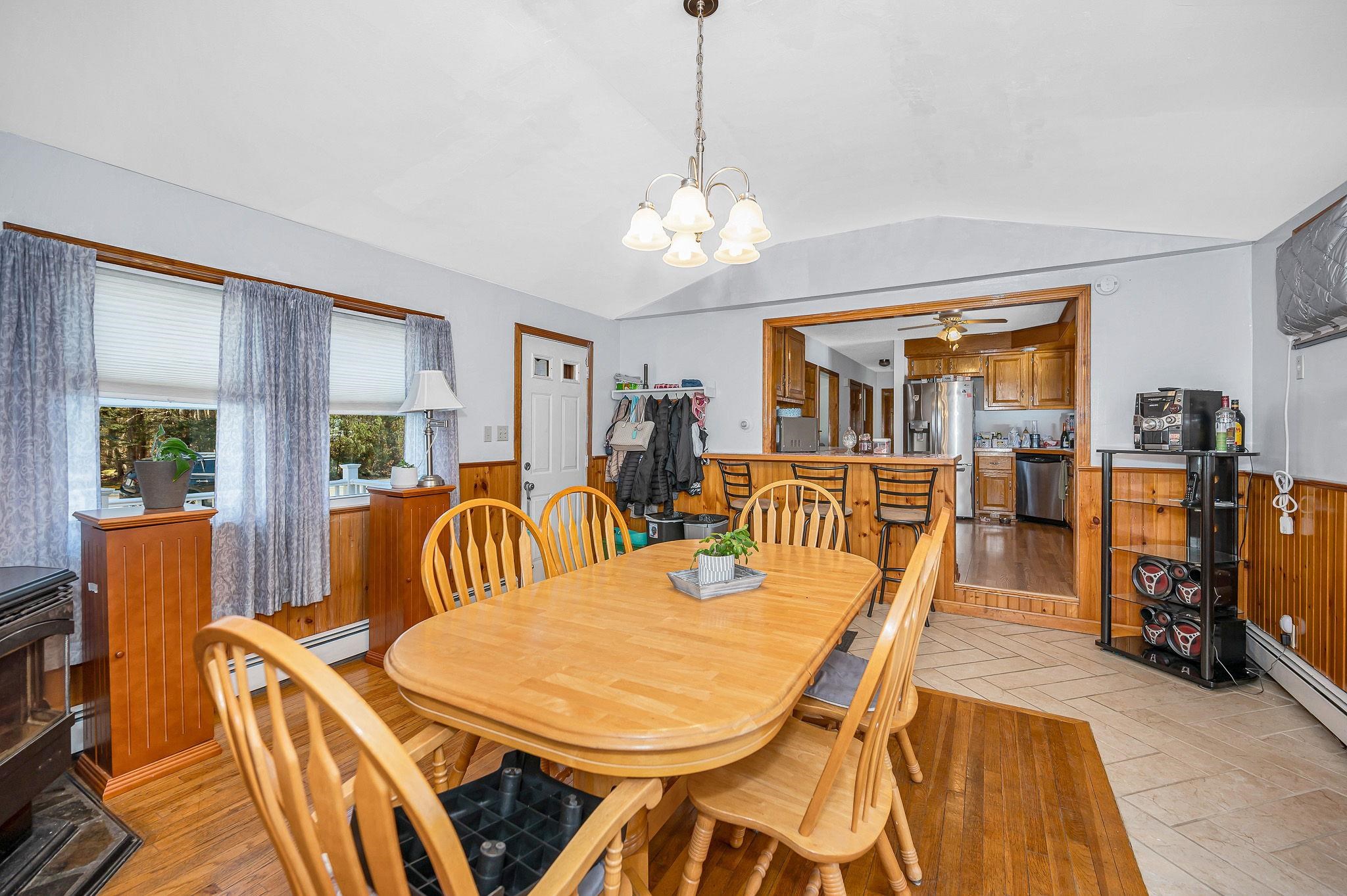 4 Paul Avenue Derry, NH 03038 - Photo 7 of 30