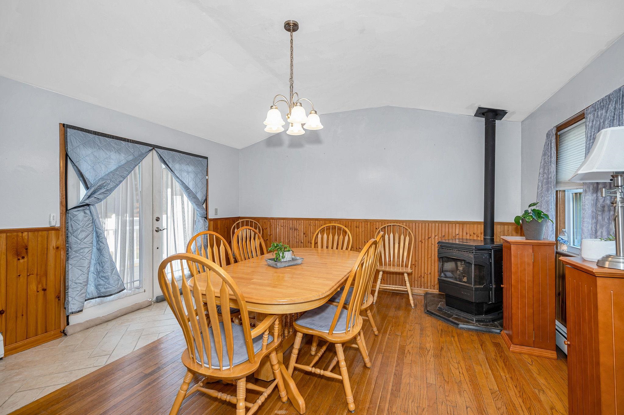 4 Paul Avenue Derry, NH 03038 - Photo 8 of 30