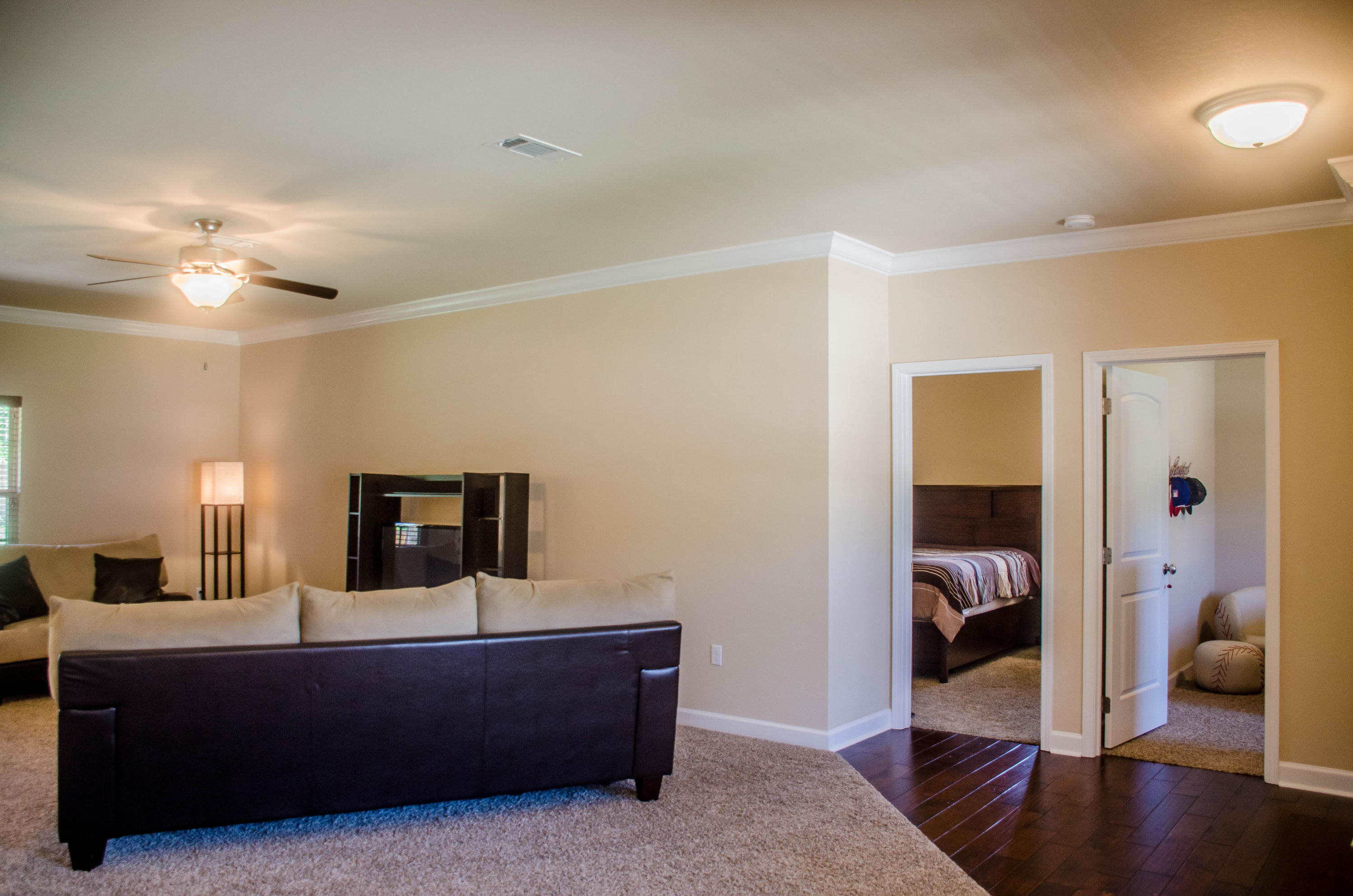 5184 Rabbit Crestview, FL 32539 - Photo 15 of 31 a living room with furniture and a flat screen tv