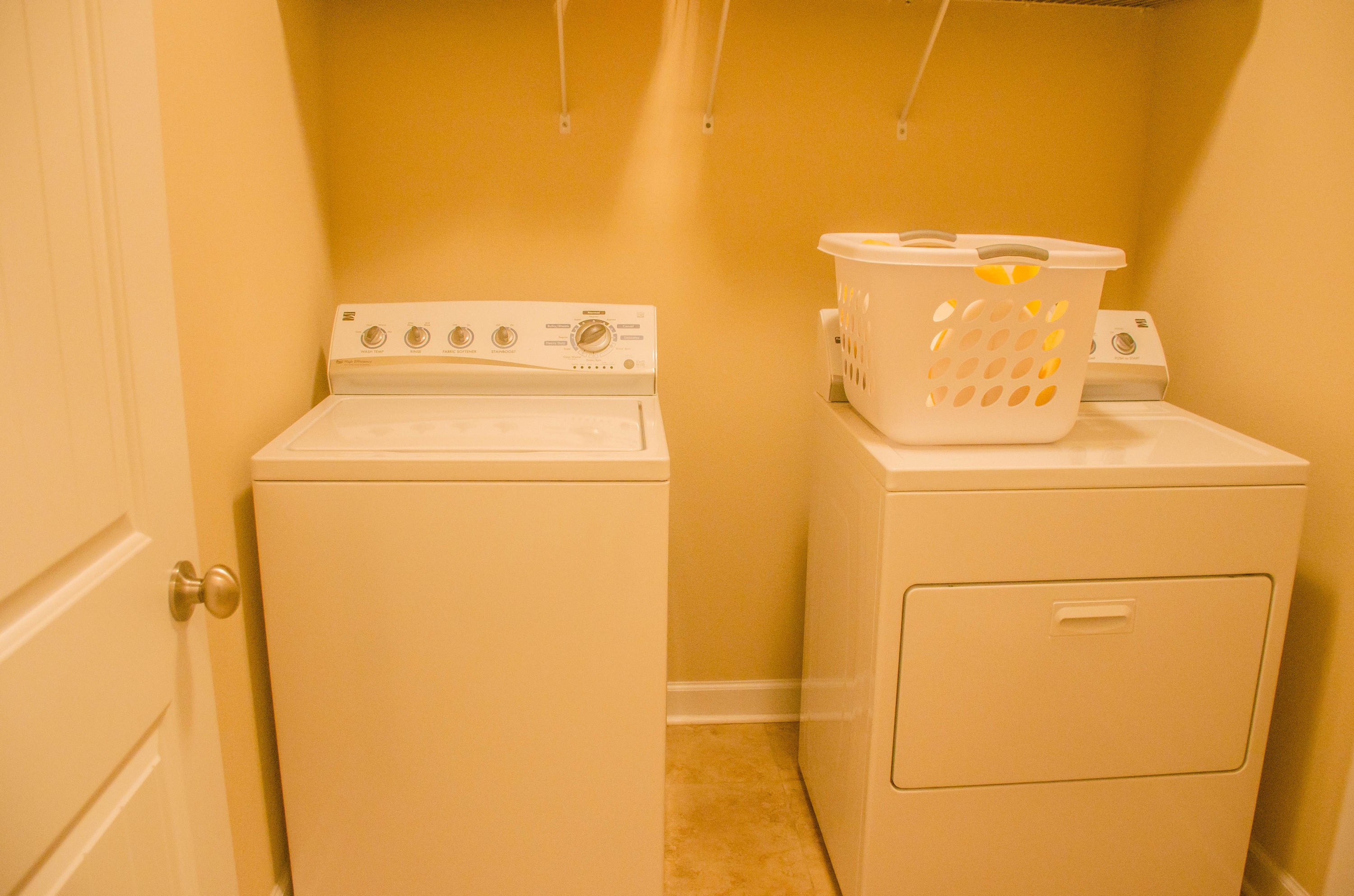 5184 Rabbit Crestview, FL 32539 - Photo 26 of 31 a utility room with dryer and washer