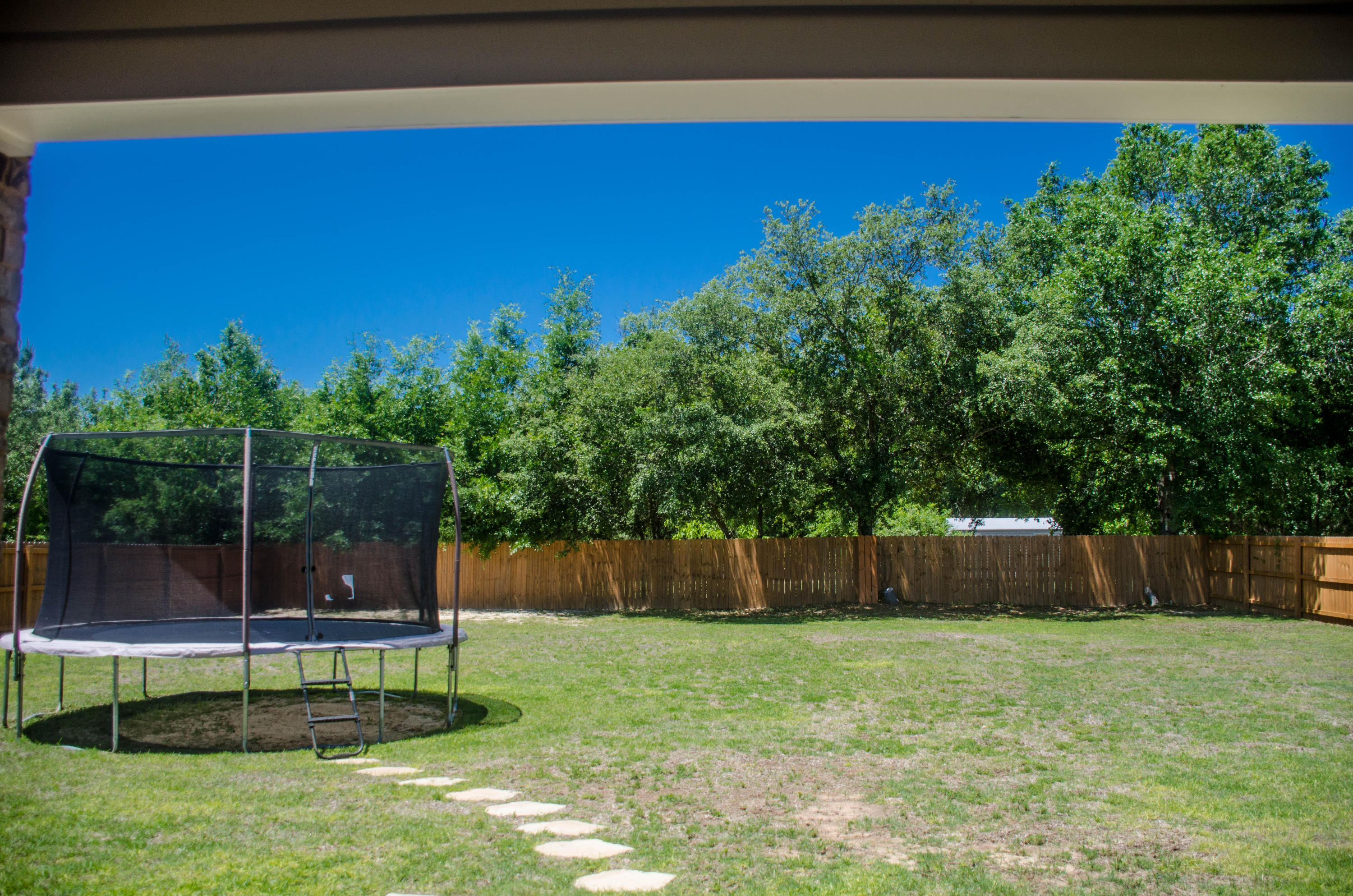 5184 Rabbit Crestview, FL 32539 - Photo 31 of 31 a view of garden with patio
