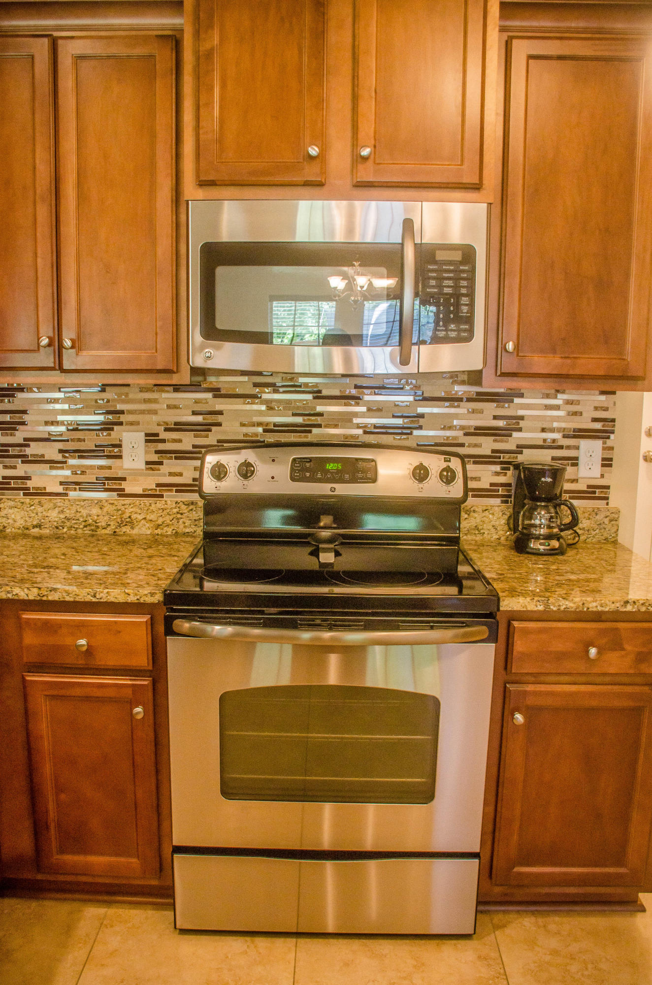 5184 Rabbit Crestview, FL 32539 - Photo 8 of 31 a stove top oven sitting inside of a kitchen