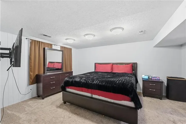 $250,000 | 1620 North Belvidere Avenue, Independence, MO 64056