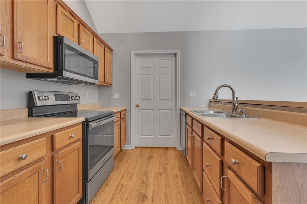 79 Nicholas Drive Beaver, PA 15009 - Photo 8 of 25