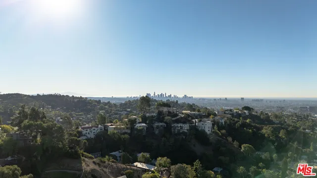 $8,700 | 2829 North Beachwood Drive, Los Angeles, CA 90068