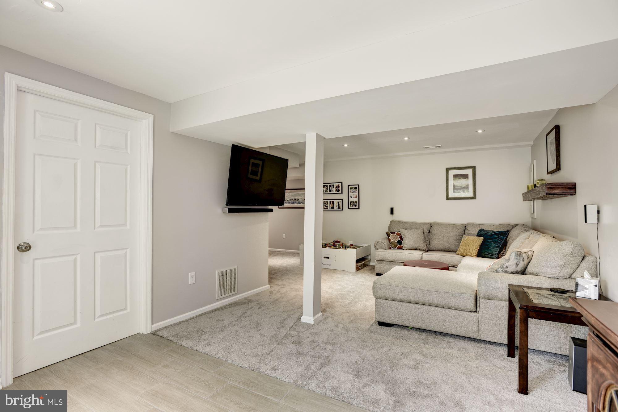 2233 Halter Lane Reston, VA 20191 - Photo 26 of 34 More space to hang out, play, or relax