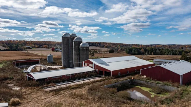 $350,000 | N9878 Sprenger Road, Marion, WI 54950