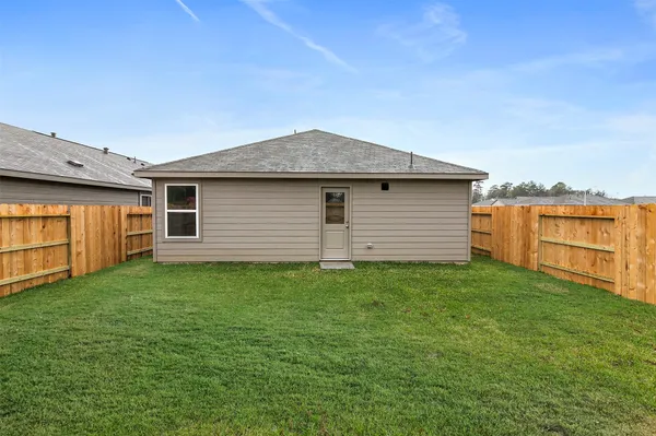 $1,650 | 22675 Downy Hawthorn Drive, New Caney, TX 77357