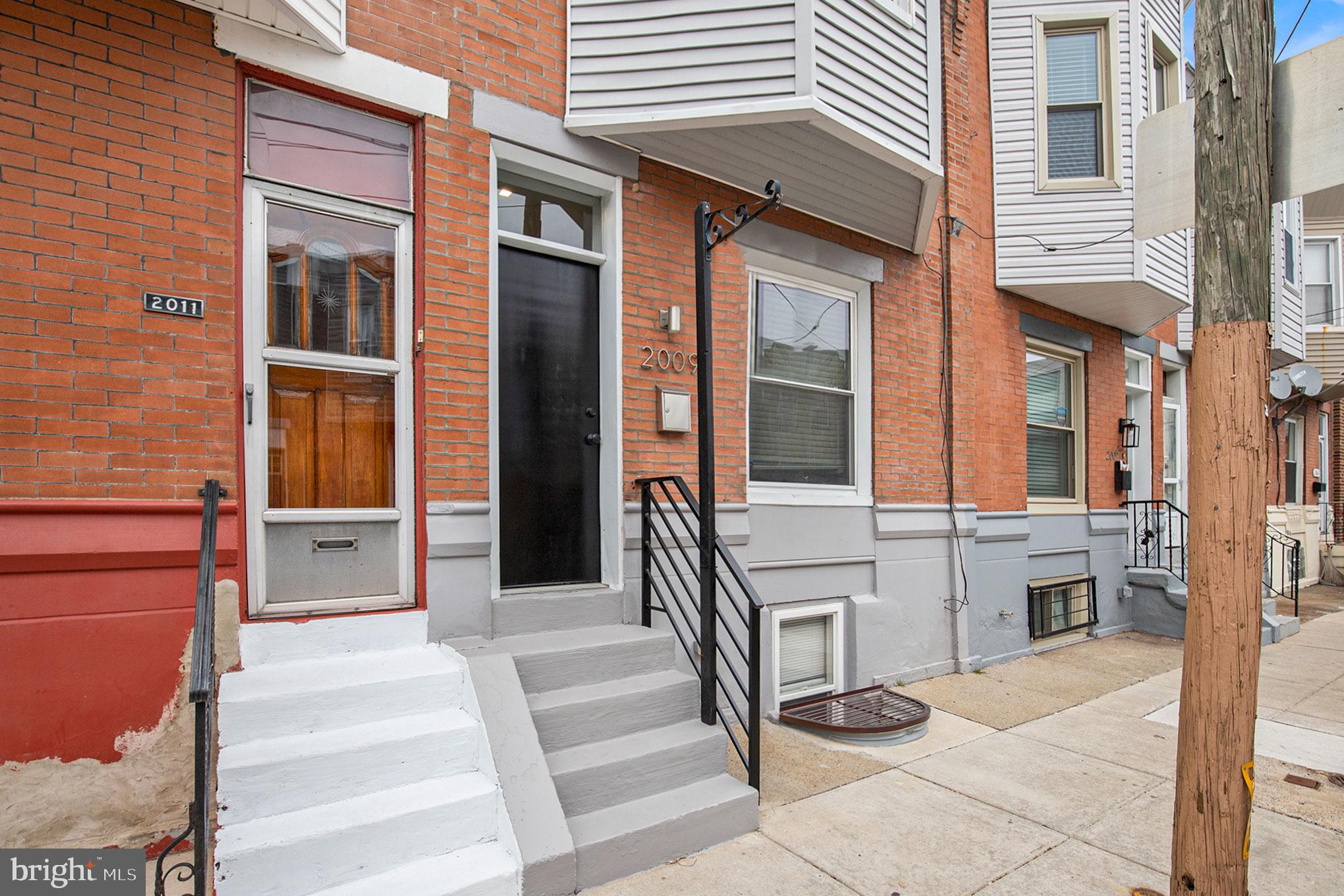 2009 Mercy Street Philadelphia, PA 19145 - Photo 4 of 28