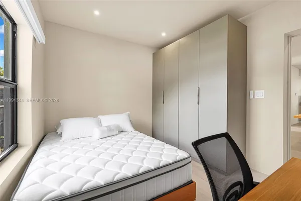 $7,500 | 4721 Northwest 6th Avenue, Miami, FL 33127