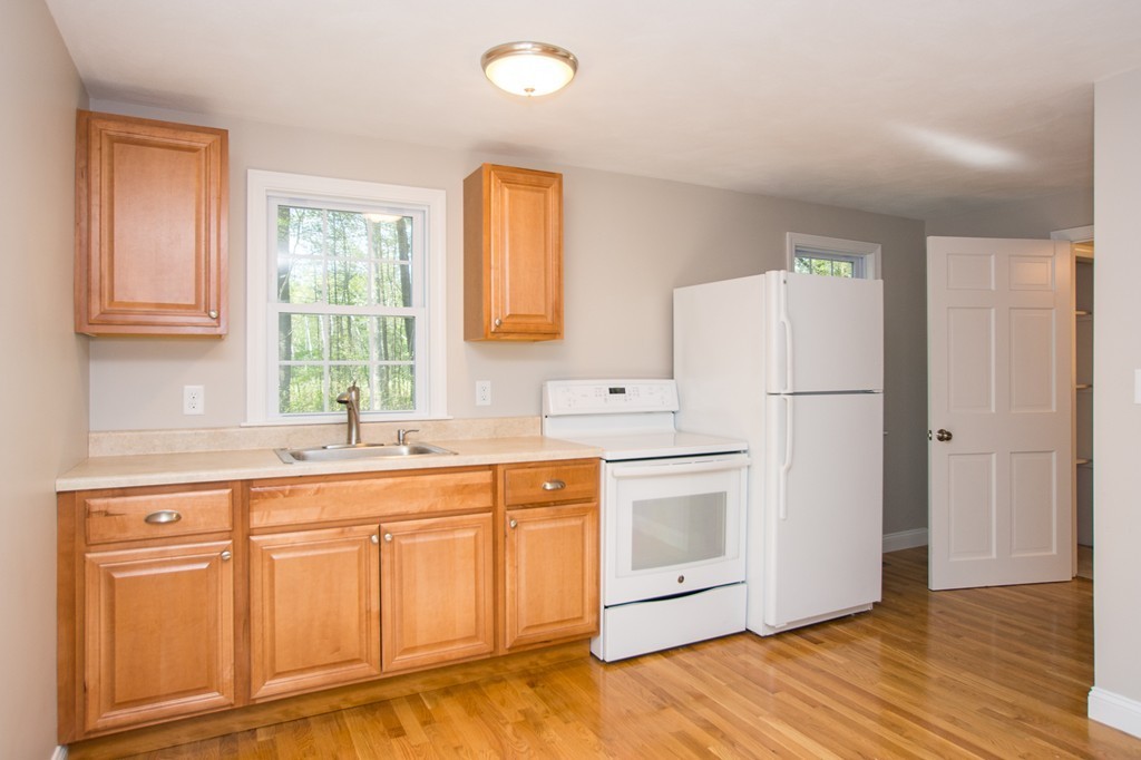 80 Carl Road Walpole, MA 02081 - Photo 7 of 30 Gallery Image 7