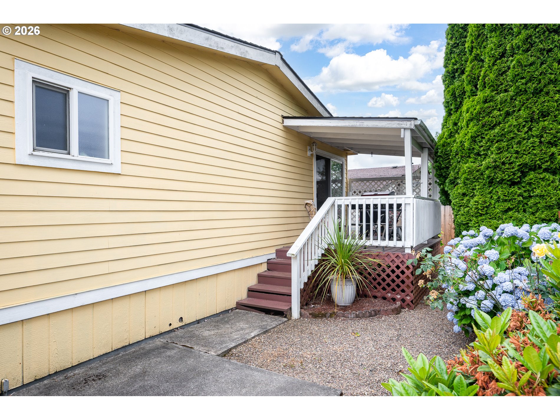 1949 Southeast Palmquist Road, Unit 4 Gresham, OR 97080 - Photo 4 of 40