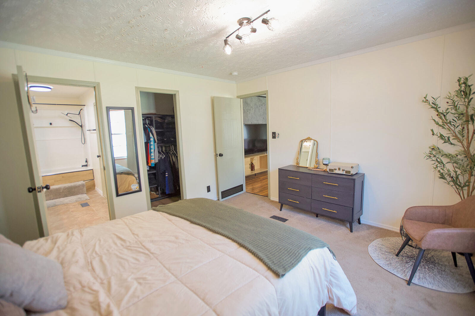 355 Walker Road Edgefield, SC 29824 - Photo 13 of 29 IMG_7423