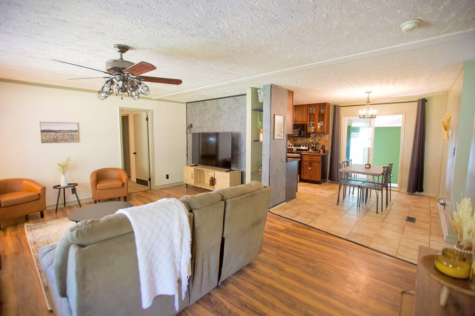 355 Walker Road Edgefield, SC 29824 - Photo 2 of 29 IMG_7410