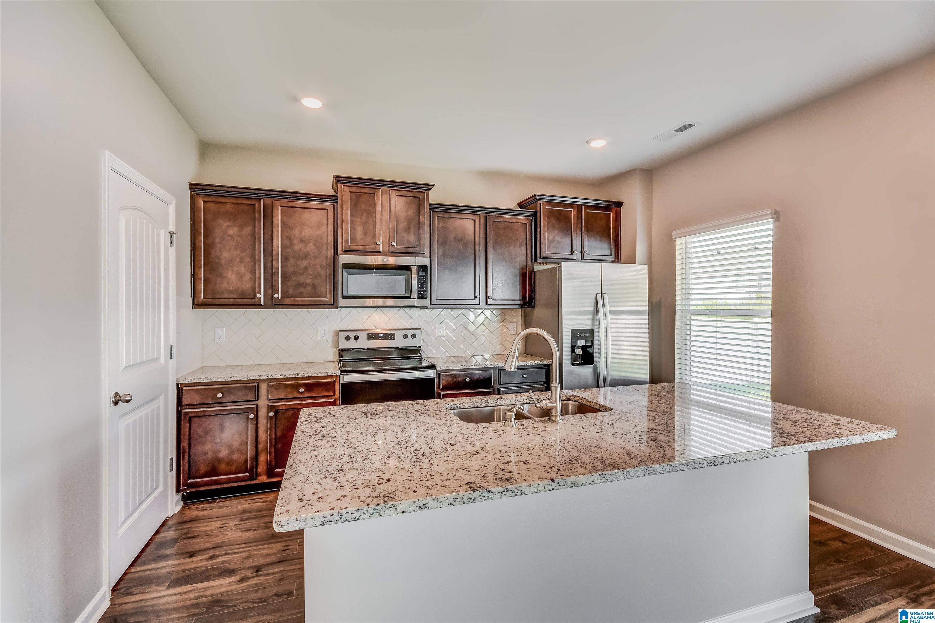 1040 Canvasback Way Alabaster, AL 35007 - Photo 5 of 15 Gallery Image 5