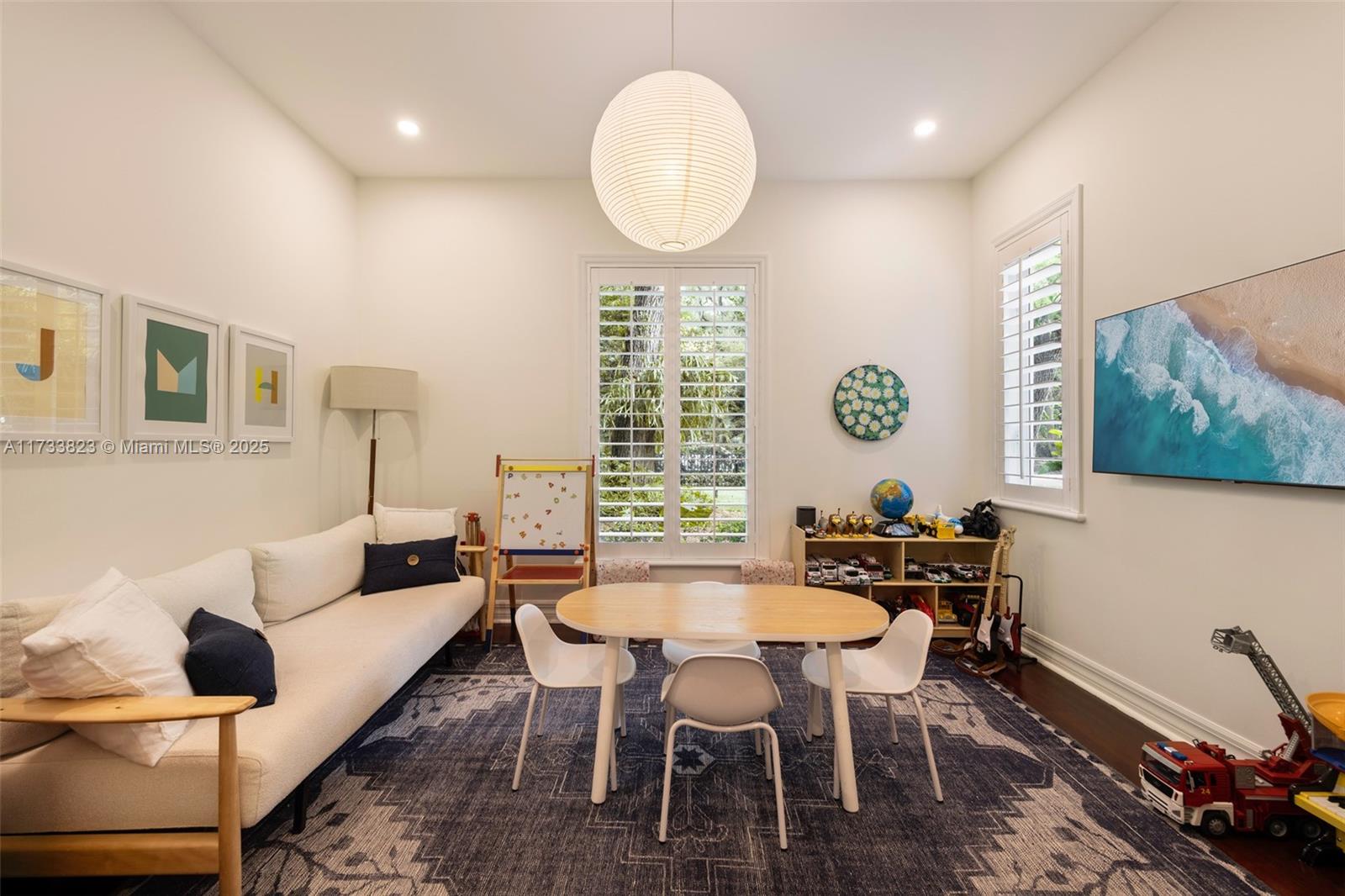 7260 Erwin Road Miami, FL 33143 - Photo 12 of 32