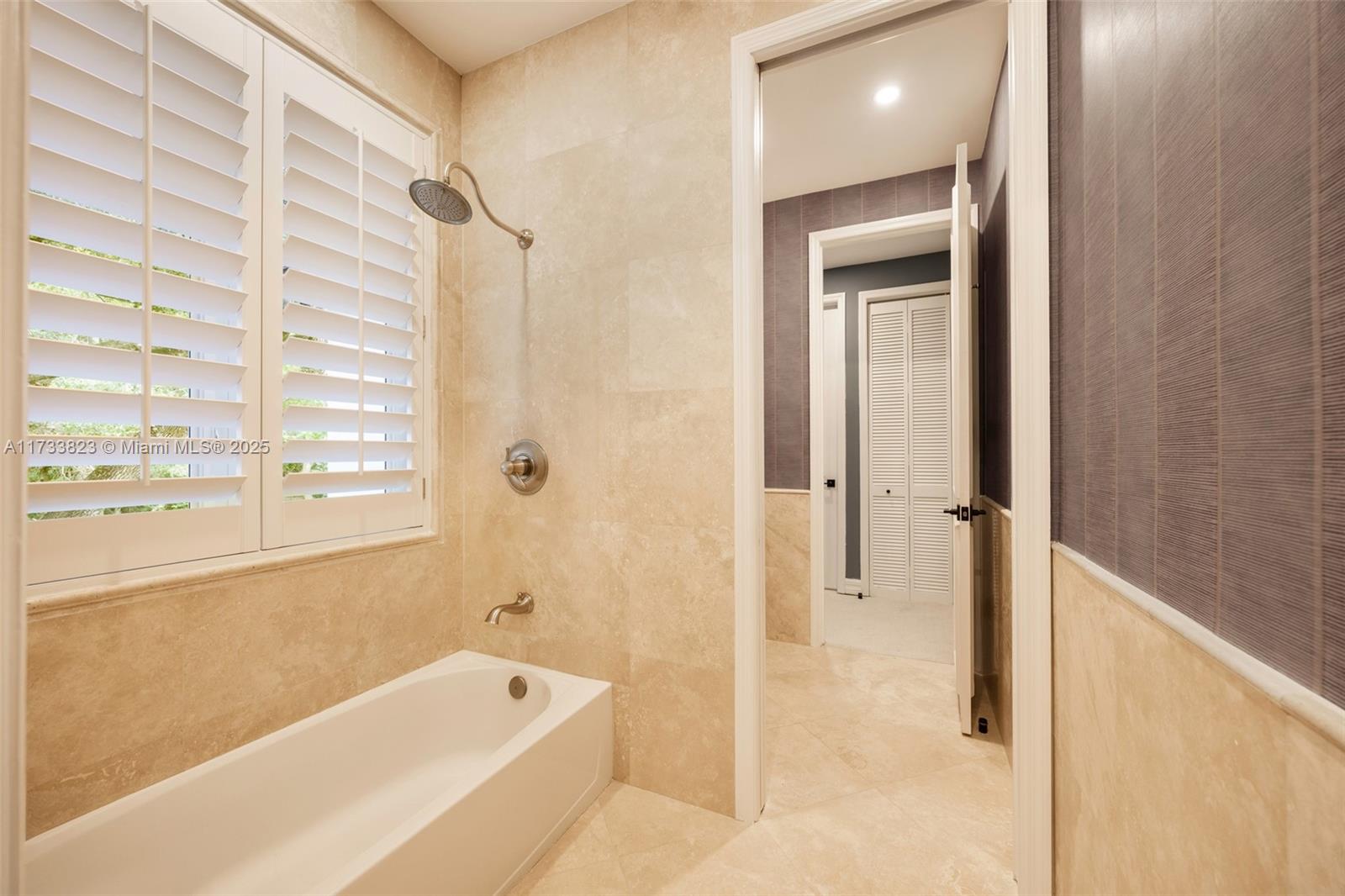 7260 Erwin Road Miami, FL 33143 - Photo 22 of 32