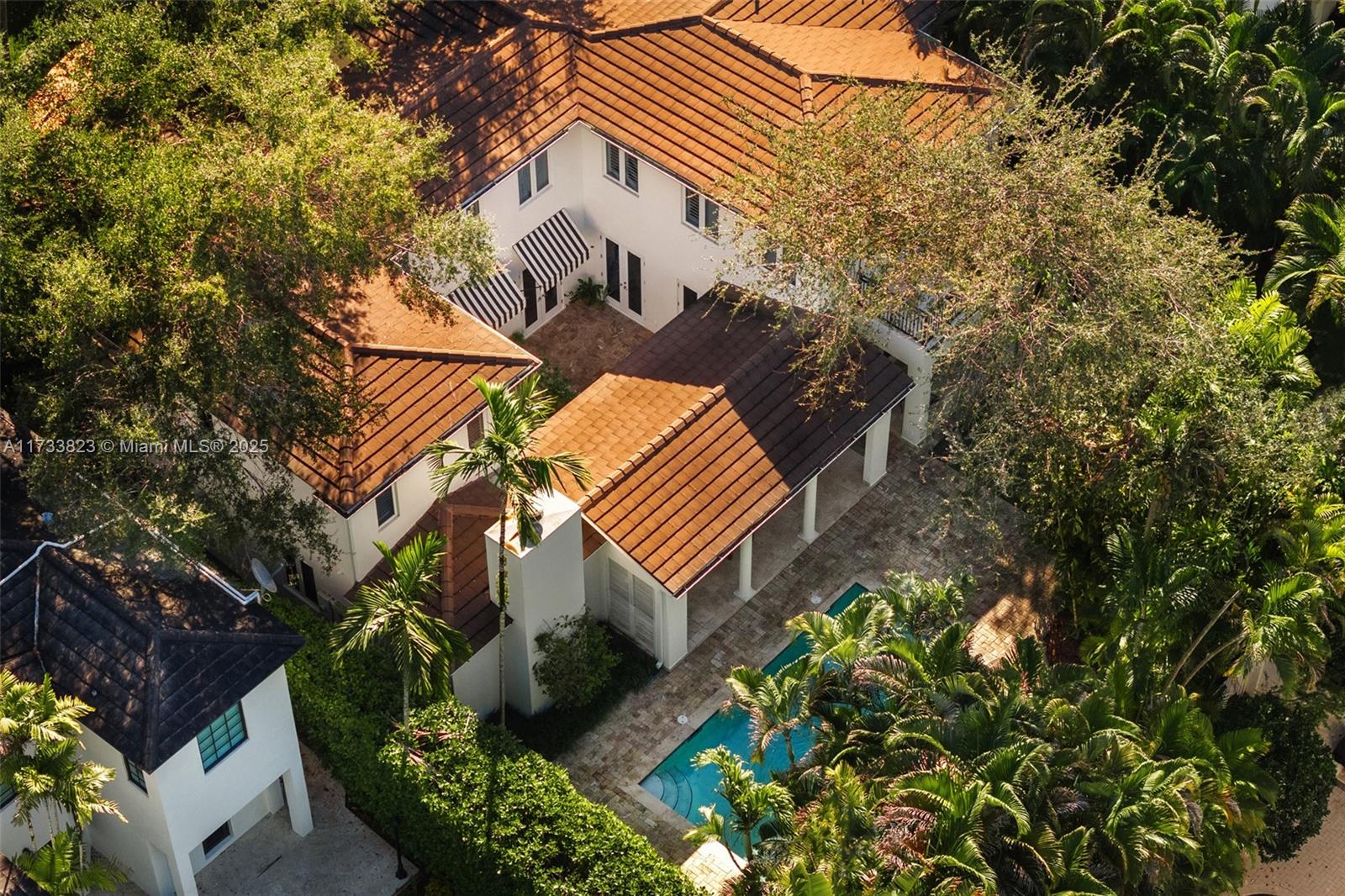 7260 Erwin Road Miami, FL 33143 - Photo 29 of 32