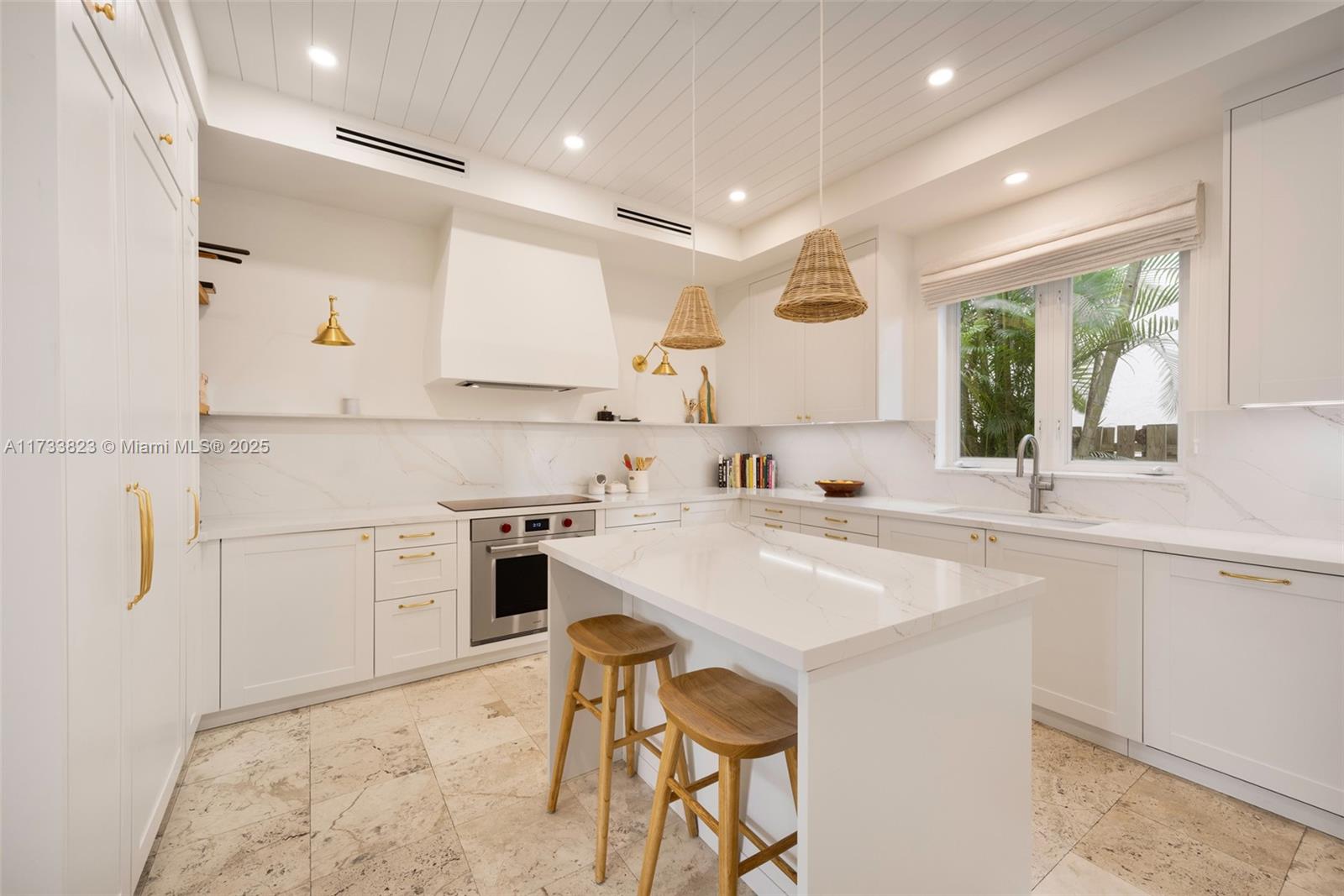 7260 Erwin Road Miami, FL 33143 - Photo 7 of 32