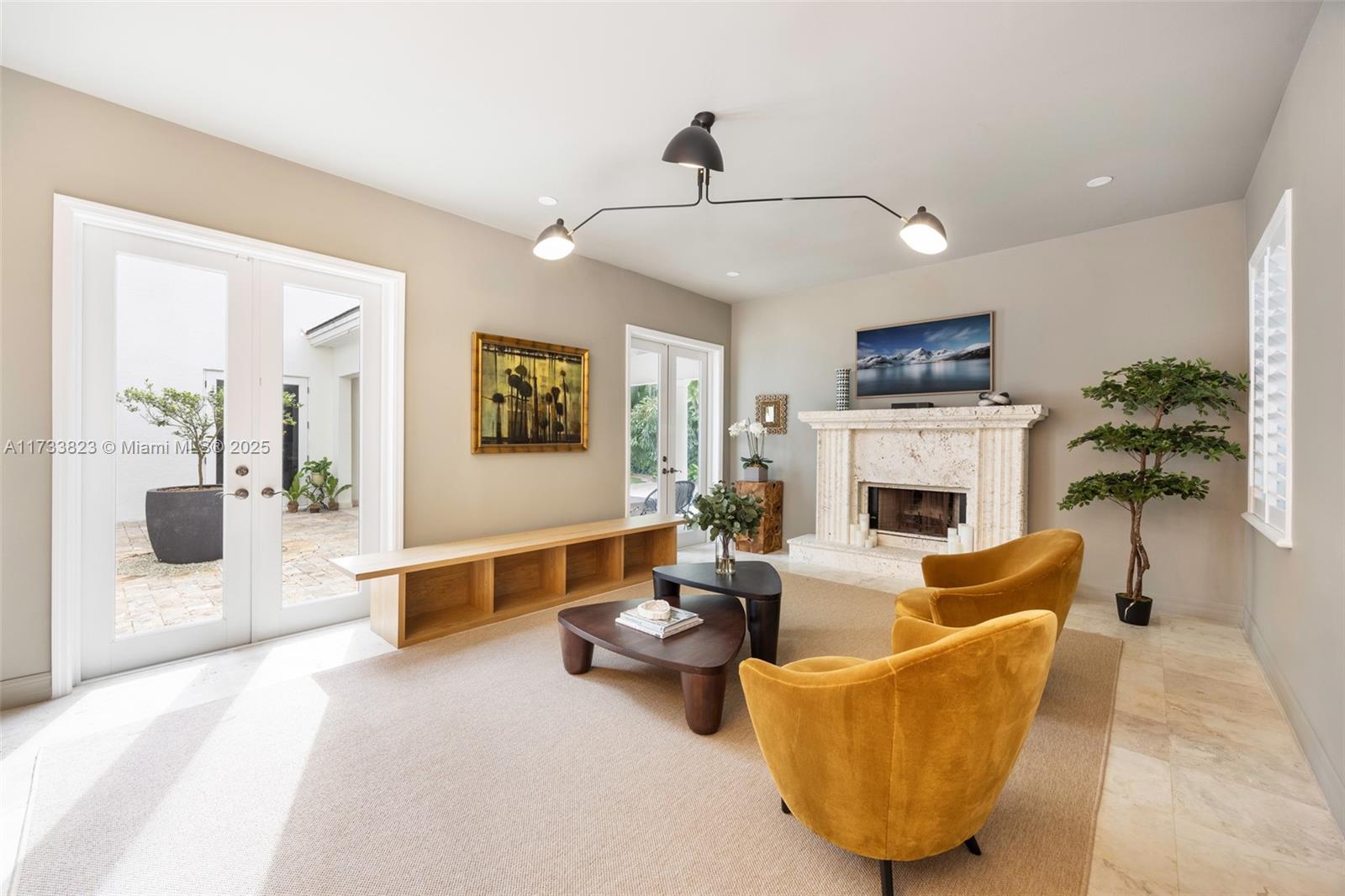 7260 Erwin Road Miami, FL 33143 - Photo 8 of 32