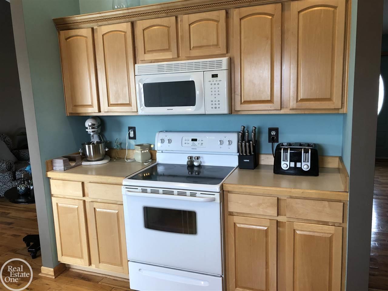 5646 Galbraith Line Road Croswell, MI 48422 - Photo 23 of 43 31342409-22.JPG