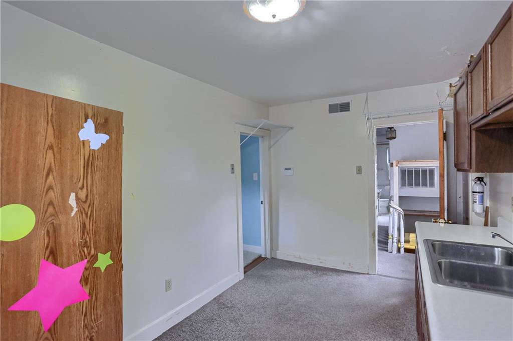 516 17th Street Beaver Falls, PA 15010 - Photo 22 of 28 a view of a living room