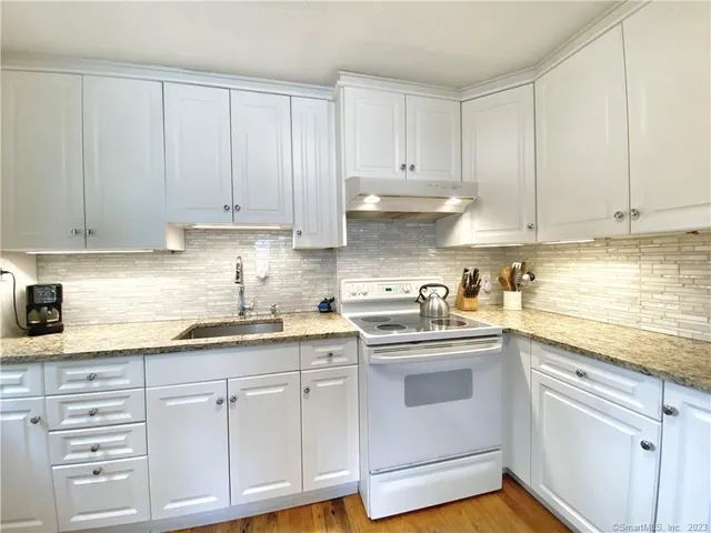 $2,250 | 249 Melville Drive, Fairfield, CT 06825