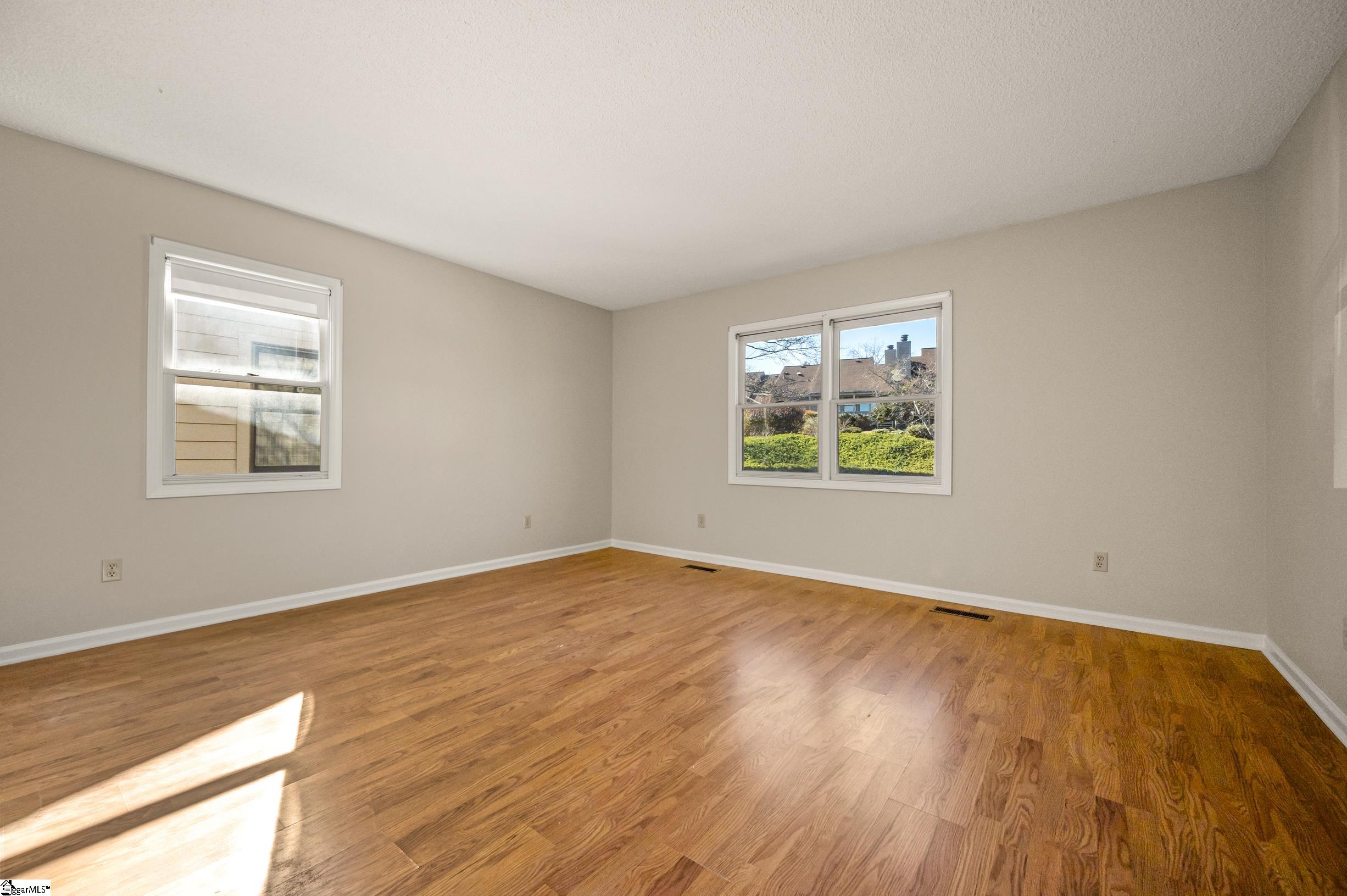 77 Chestnut Street, Unit OAK 301 Tryon, NC 28782 - Photo 22 of 39
