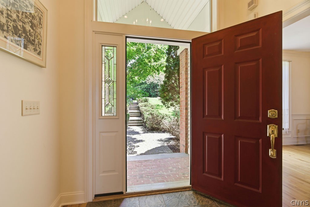 438 Brookford Road Syracuse, NY 13224 - Photo 5 of 50