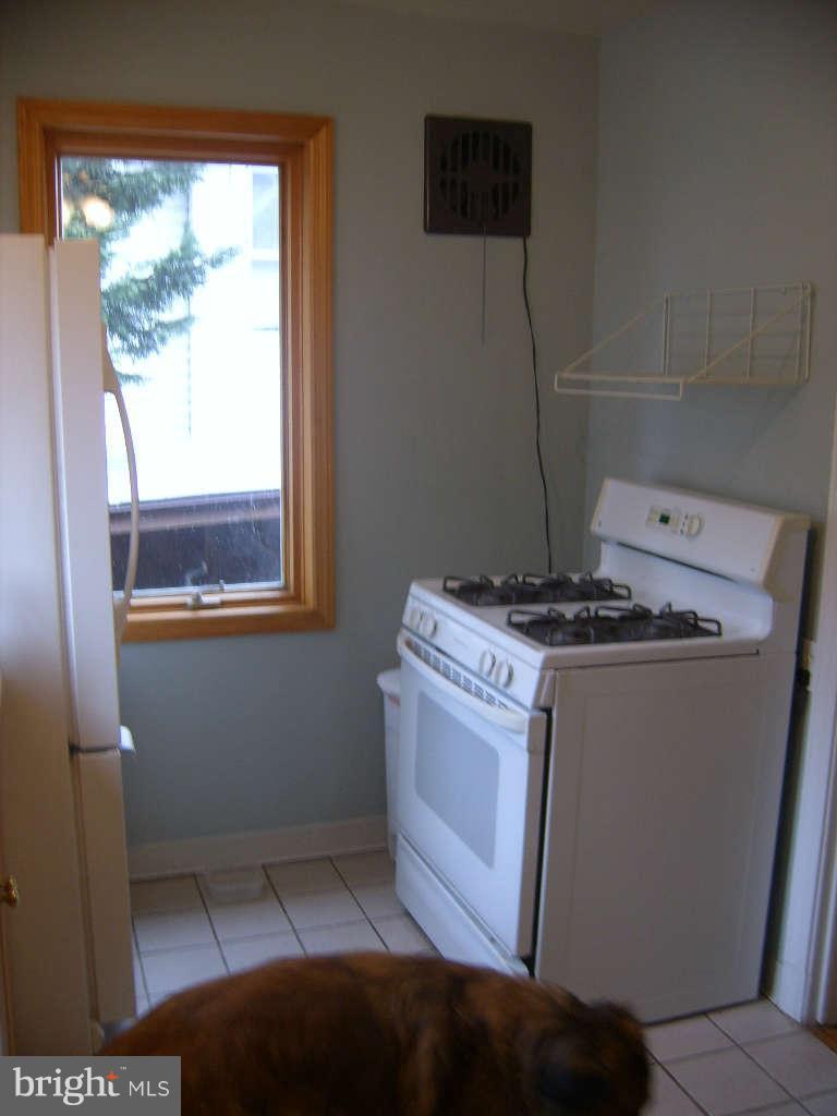 2820 1st Road North Arlington, VA 22201 - Photo 7 of 18 Kitchen
