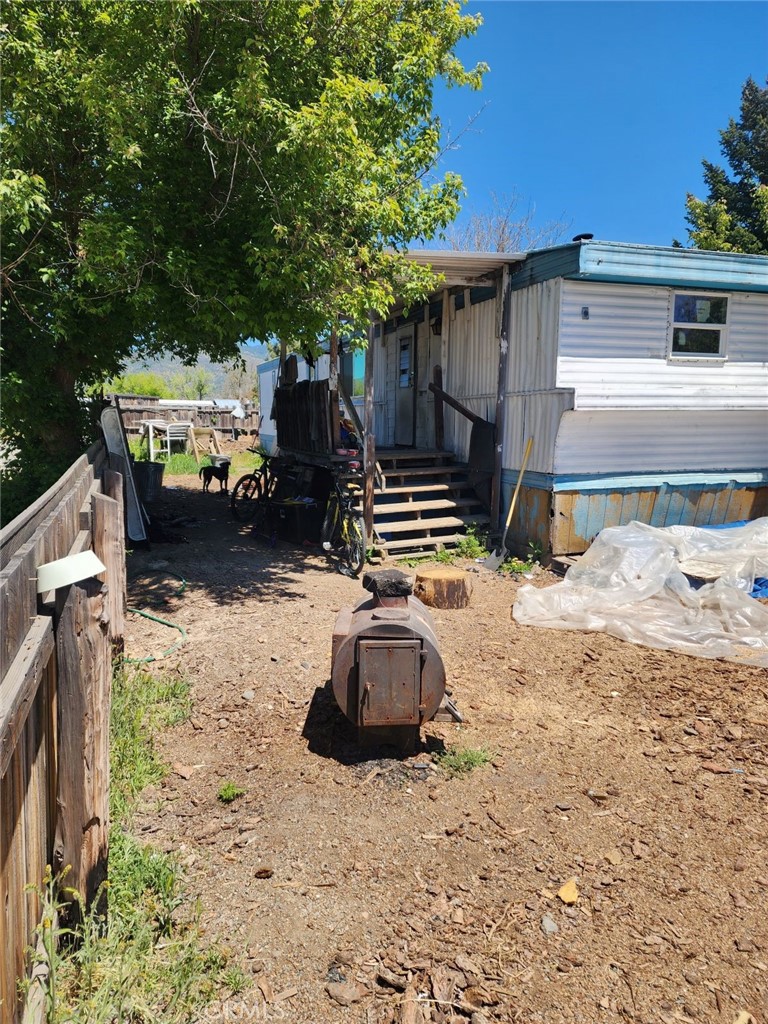 101 Butte Street Fort Jones, CA 96032 - Photo 3 of 4