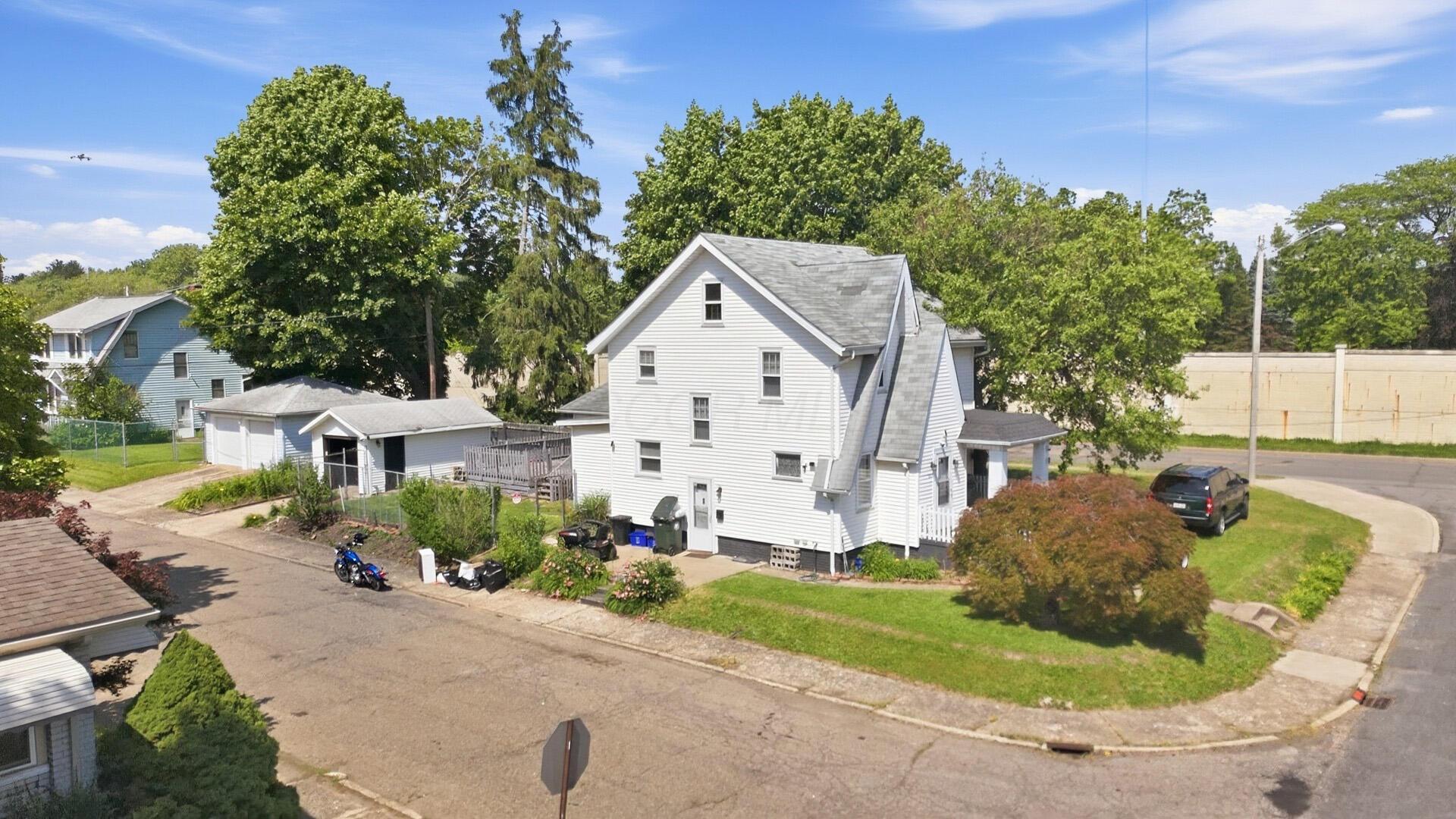 2221 9th Street Northwest Canton, OH 44708 - Photo 25 of 33