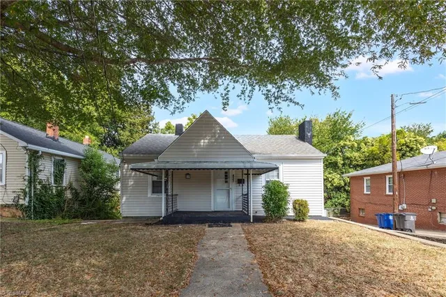 $229,900 | 437 24th Street Northwest, Winston-Salem, NC 27105