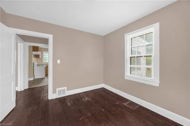 $229,900 | 437 24th Street Northwest, Winston-Salem, NC 27105