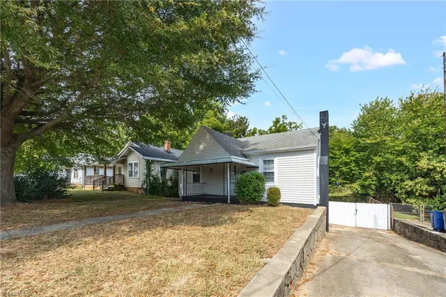$229,900 | 437 24th Street Northwest, Winston-Salem, NC 27105