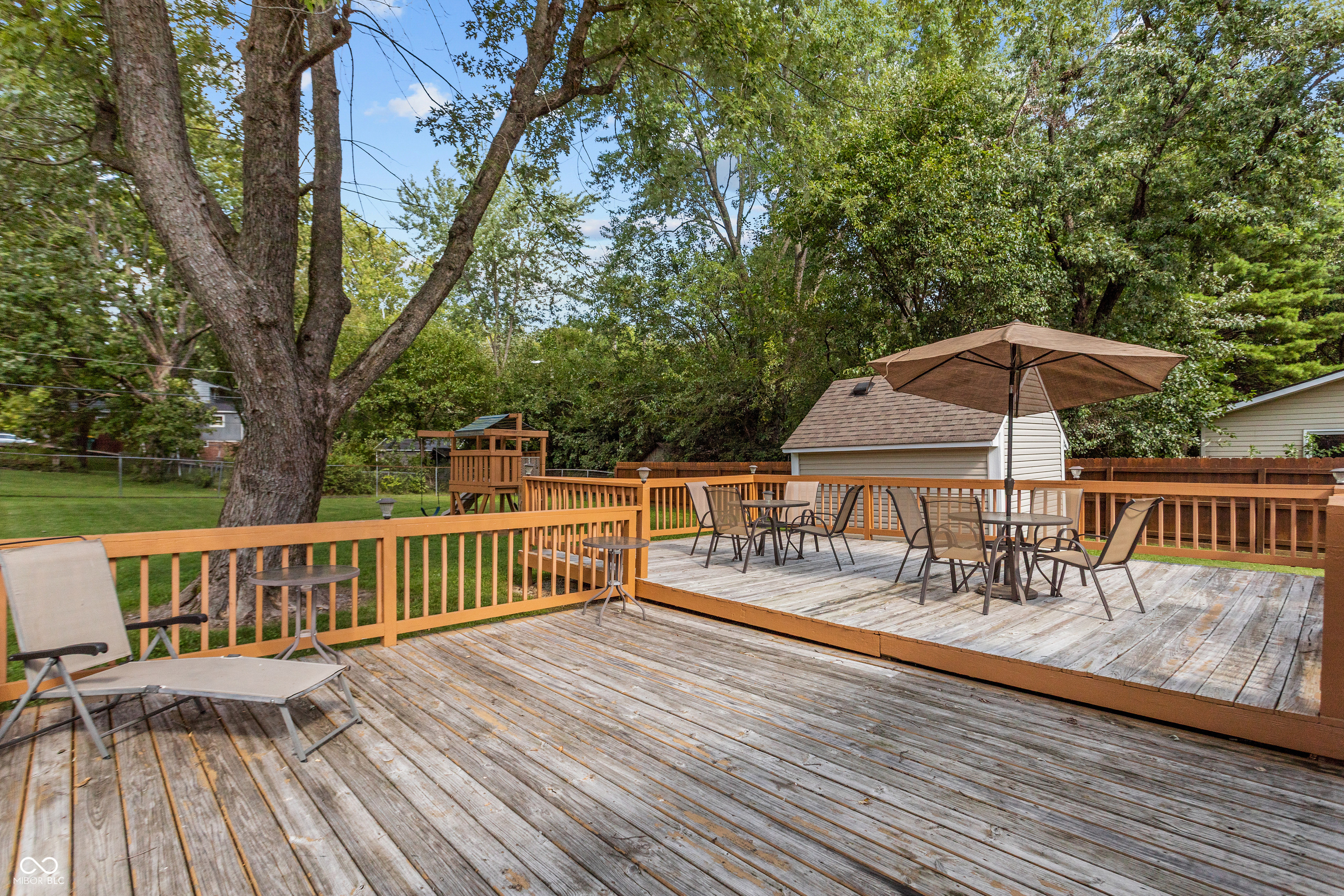 8069 Folkstone Road Indianapolis, IN 46268 - Photo 16 of 54 Gallery Image 16