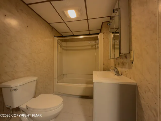 $1,325 | 441 Spruce Street, Hazleton, PA 18201