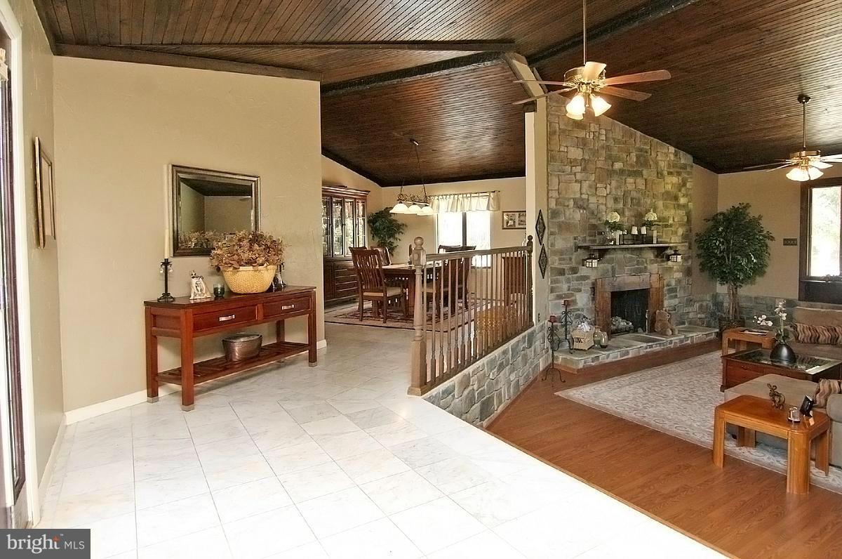 3832 Baker Road Westminster, MD 21157 - Photo 12 of 30 Interior (General)