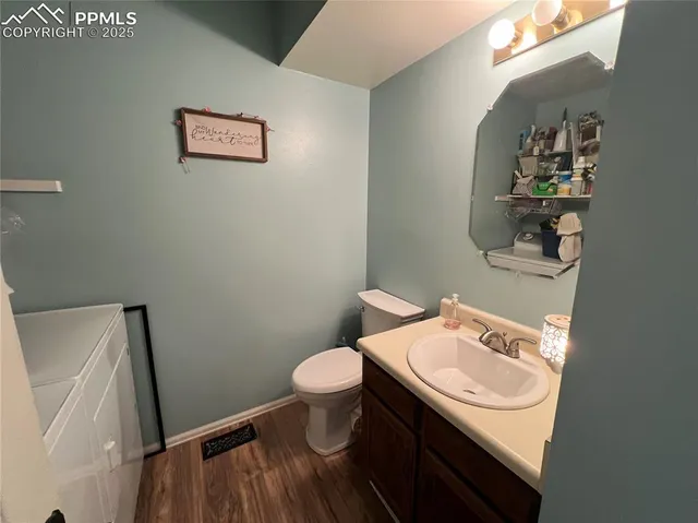 $250,000 | 4660 South Carefree Circle, Colorado Springs, CO 80917