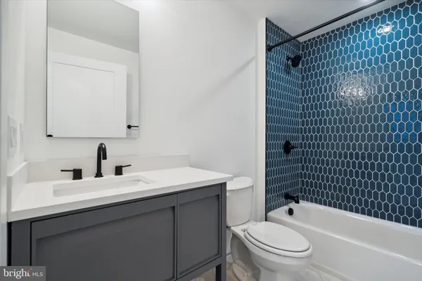 $2,250 | 2636 East York Street, Unit 409, Philadelphia, PA 19125