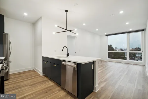 $2,250 | 2636 East York Street, Unit 409, Philadelphia, PA 19125