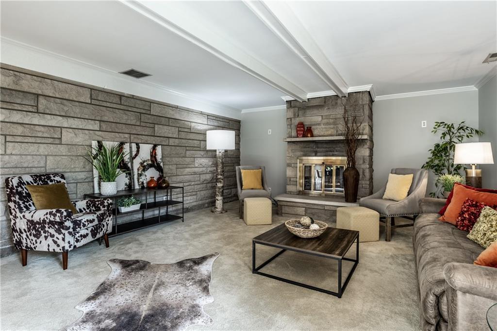8801 Spring Mill Road Indianapolis, IN 46260 - Photo 15 of 42 Gallery Image 15