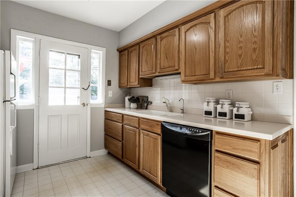 8801 Spring Mill Road Indianapolis, IN 46260 - Photo 21 of 42 Gallery Image 21