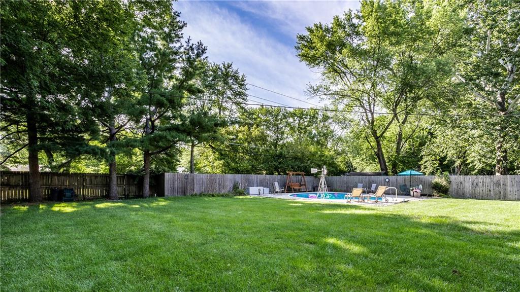 8801 Spring Mill Road Indianapolis, IN 46260 - Photo 27 of 42 Gallery Image 27