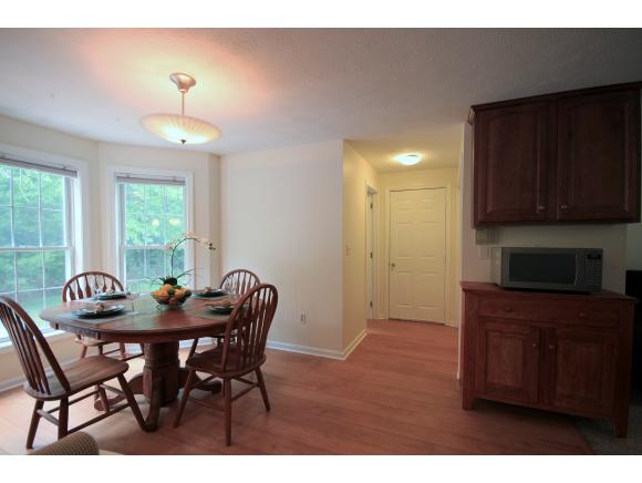 17 Hampstead Road Merrimack, NH 03054 - Photo 11 of 28
